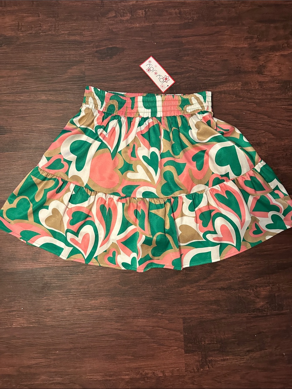 Joy Joy NWT Bold Heart-Print Tiered Mini Skirt/skort in Green & Pink